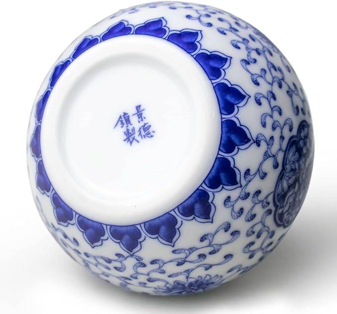 Dahlia Blue and White Porcelain Tea Canister for Loose Tea, Airtight Jingdezhen Tea Caddy, Lotus 600 ML