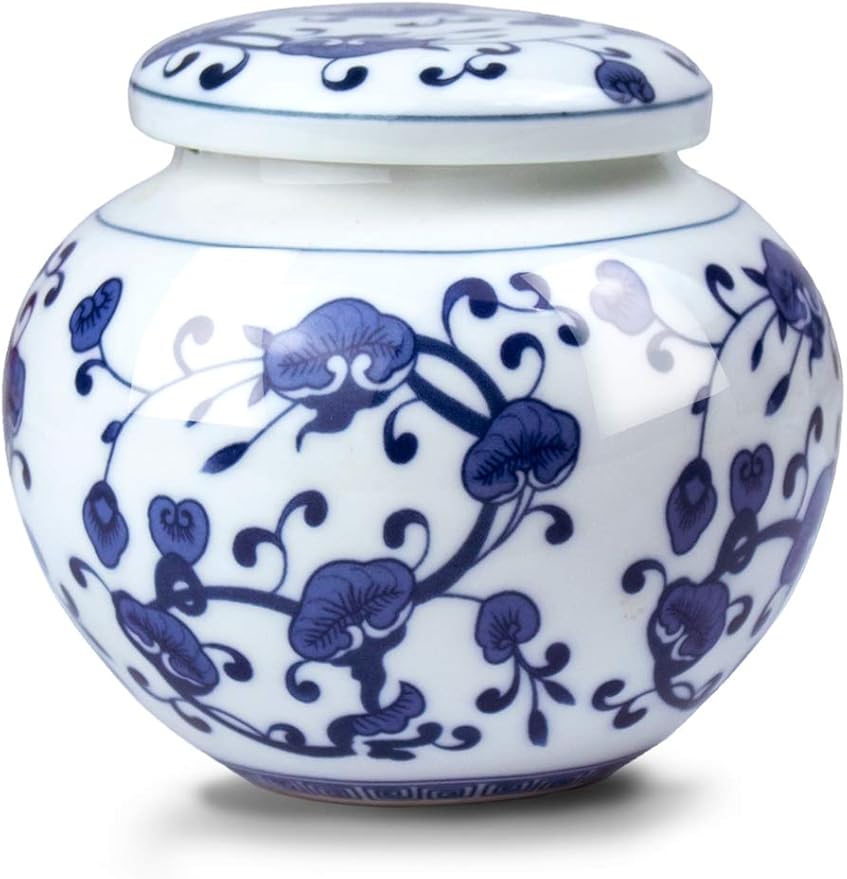 Dahlia Blue and White Porcelain Tea Canister for Loose Tea, Airtight Jingdezhen Tea Caddy, Lingzhi 250 ML