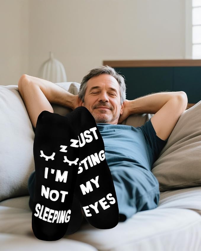 Vitery Father's Day Gifts From Daughter Wife Son Kids- Personalized Fathers Day Gift For Dad Husband Stepdad, Funny Men Socks