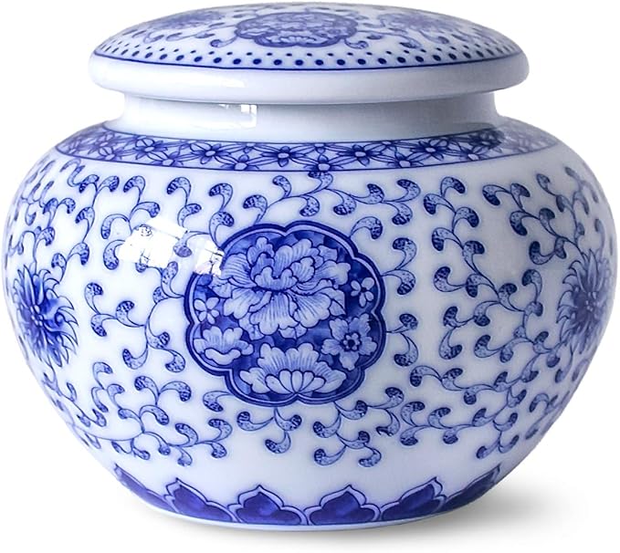 Dahlia Blue and White Porcelain Tea Canister for Loose Tea, Airtight Jingdezhen Tea Caddy, Lotus 600 ML