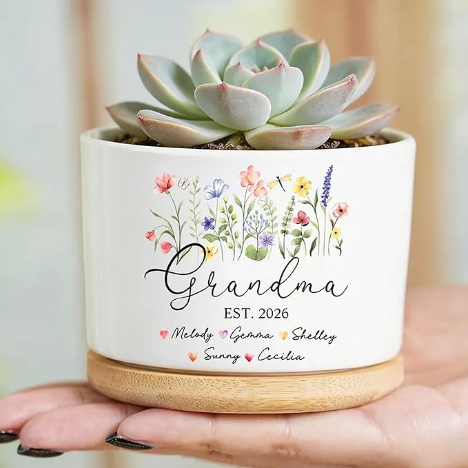 Personalized Grandma Flower Pot, Custom Grandma Garden Planter with Kids Name, Mother Day Plant Pot, Gift for Gigi, Mimi, Nanny, Nana, Family Planter
