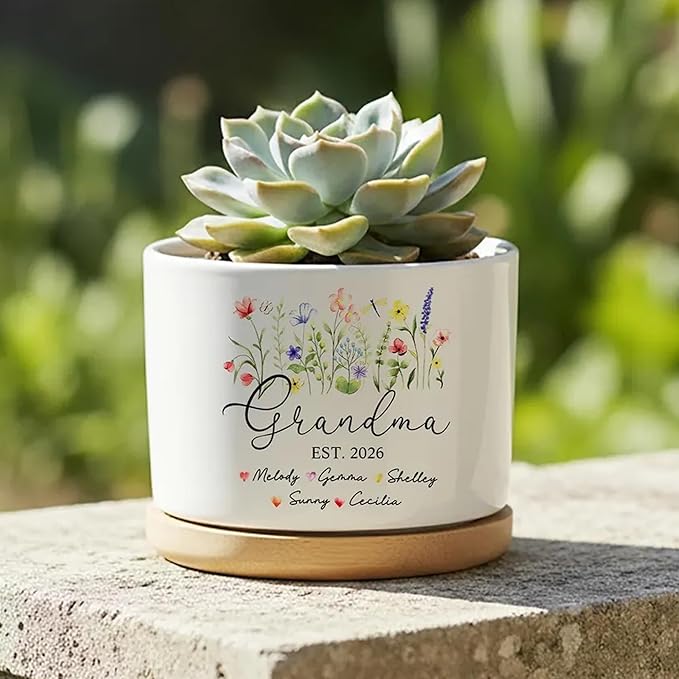 Personalized Grandma Flower Pot, Custom Grandma Garden Planter with Kids Name, Mother Day Plant Pot, Gift for Gigi, Mimi, Nanny, Nana, Family Planter