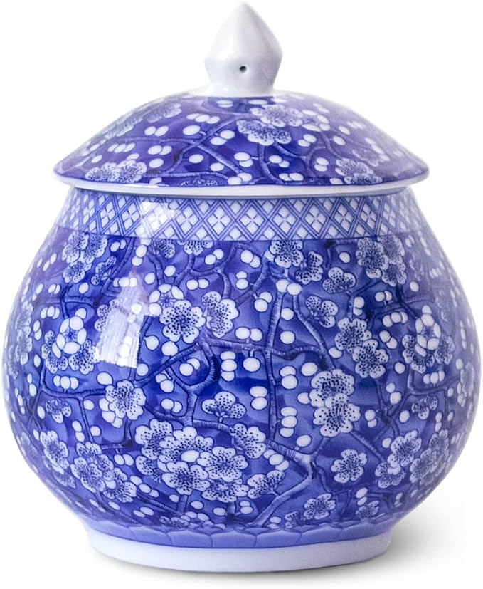 Dahlia Blue and White Porcelain Tea Canister for Loose Tea, Airtight Jingdezhen Tea Caddy, Sakura 850 ML