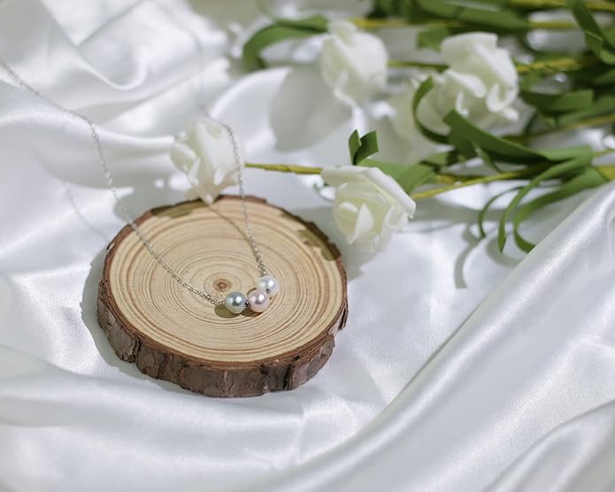 Sereney S925 Sterling Silver Grandma Necklace as Mothers Day Gifts for New Grandma, 3 Circles Grandmother Granddaughter Jewelry for Mom Nana, 3 Sterling Silver Pearl Jewelry as New Grandmother Gifts