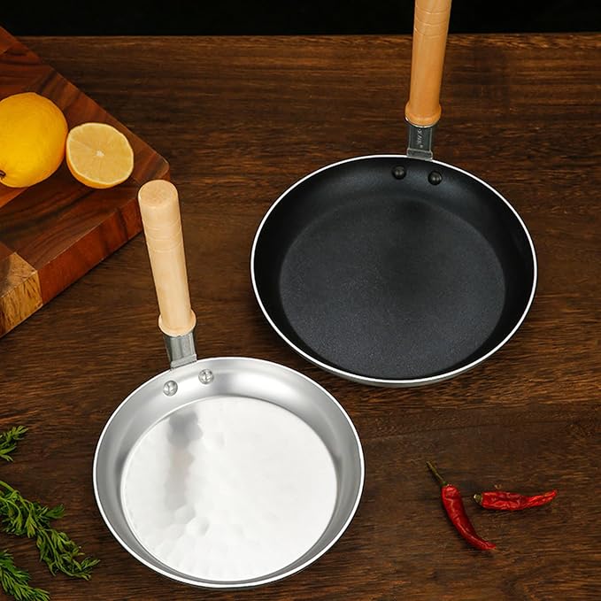 Japanese Tamagoyaki Pan Egg Frying Pan Japanese Oyakodon Pan Omelette Fried Pan Non Stick Cooker Pan,Metal Skillet Gas Stove Pan Mini Pancake Maker Mini Skillet Japanese Egg Pan Skillet Pan Omelets Pa