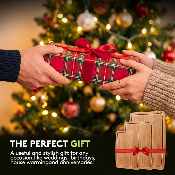 Bamboo Cutting Boards for Kitchen Set of 2, Carbonized Wood Cutting Board Set with Deep Juice Groove for Chopping Meat, Vegetables, Fruits, Nuts, Lightweight & Durable, Ideal Kitchen Gift