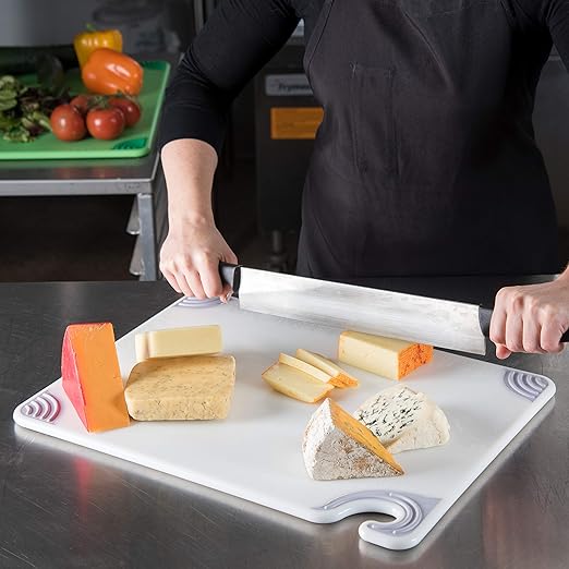 San Jamar Saf-T-Grip Plastic Cutting Board with Safety Hook, 15" x 20" x 0.5", White