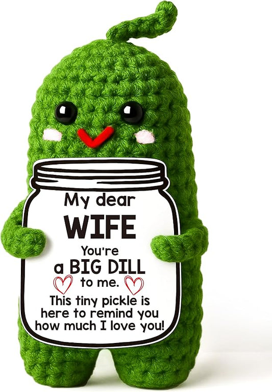 MAMAGIFTRE Gifts Mothers Day for Wife from Husband, Handmade Croche Pickle to My Wife I Love You Birthday Gift for Wife, Wedding Anniversary Romantic Gift for Couples Women,Small Love Sign Decor