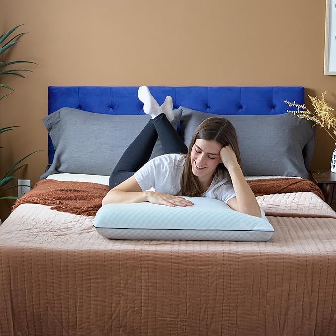 Weekender Gel Memory Foam Pillow - Queen Size - 1-Pack - Medium Firm Feel - Neck and Shoulder Support - Side & Back Sleepers - Home, Hotel, & Hospital Essentials - CertiPur Certified