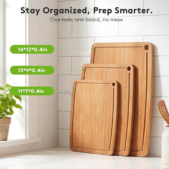 Bamboo Cutting Boards for Kitchen Set of 2, Carbonized Wood Cutting Board Set with Deep Juice Groove for Chopping Meat, Vegetables, Fruits, Nuts, Lightweight & Durable, Ideal Kitchen Gift