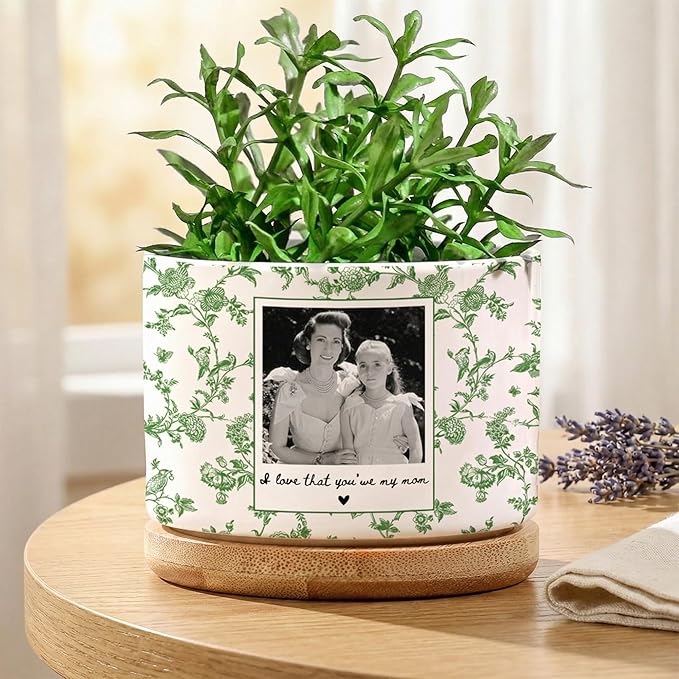 Personalized Mom Photo Plant Pot, Custom Toile De Jouy Mom Photo Planter, Mother Day Portrait Flower Pot, Grandma Gift, Gifts from Daughter