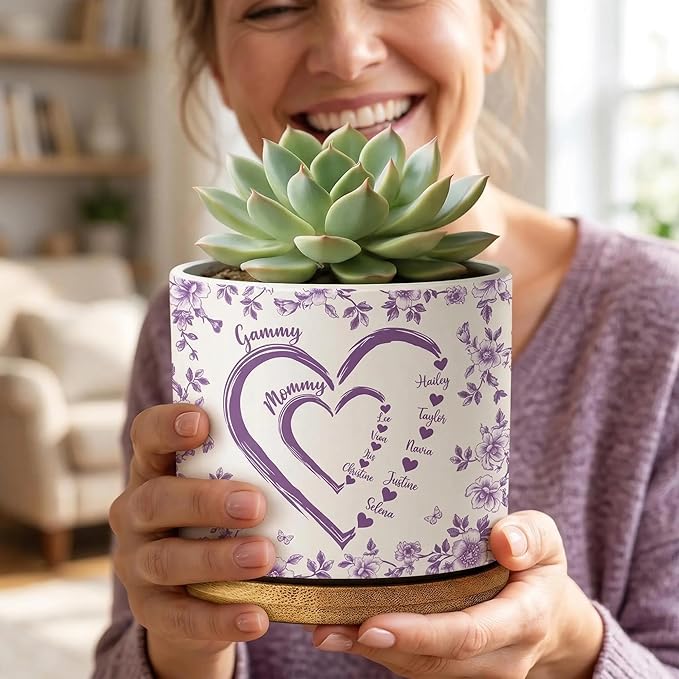 Personalized Mom & Grandma Heart Plant Pot, Custom Mama & Nana Generation Planter, Toile De Jouy Style Ceramic Flower Pot, Grandma Gift, Mom Gifts