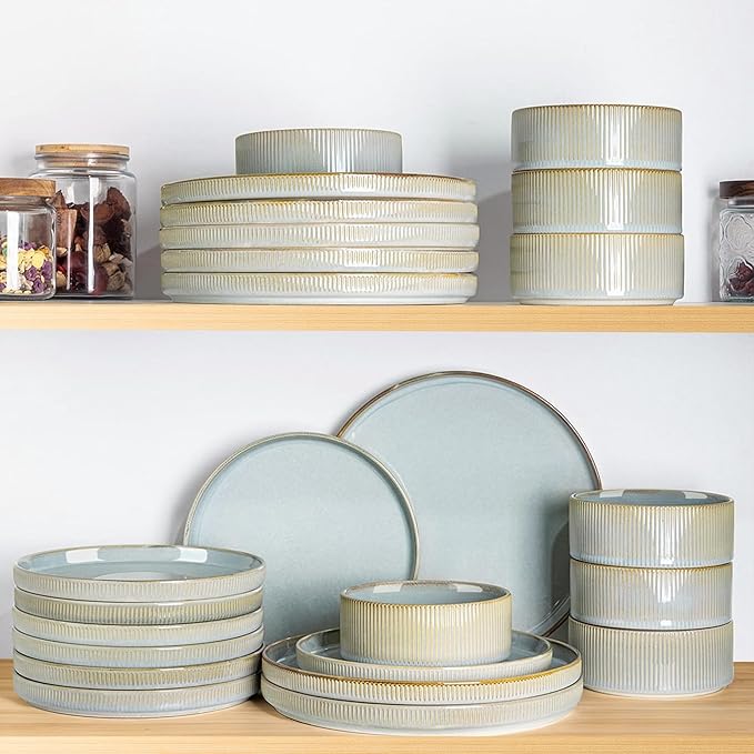 TheTerra Ceramic Dinnerware Sets for 4, 12 Pieces Porcelain Lightweight Plates and Bowls Sets, Scratch Resistant Dish Set, Oven & Microwave & Dishwasher Safe, Illusion Blue
