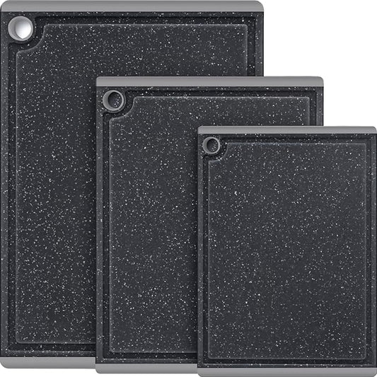 Kikcoin Plastic Cutting Boards for Kitchen, 3-Piece Large Cutting Board Set Dishwasher Safe Chopping Boards with Non-slip Feet and Juice Grooves, Light Gray