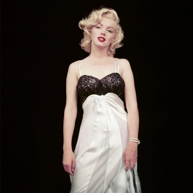 The Essential Marilyn Monroe: Milton H. Greene: 50 Sessions - Hardcover